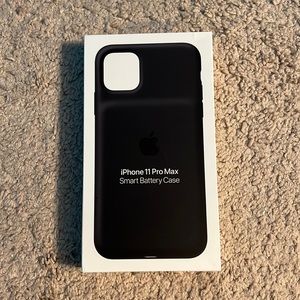Brand new IPhone 11 Pro Max charging case.